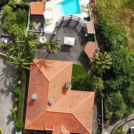 Villa Paraiso *